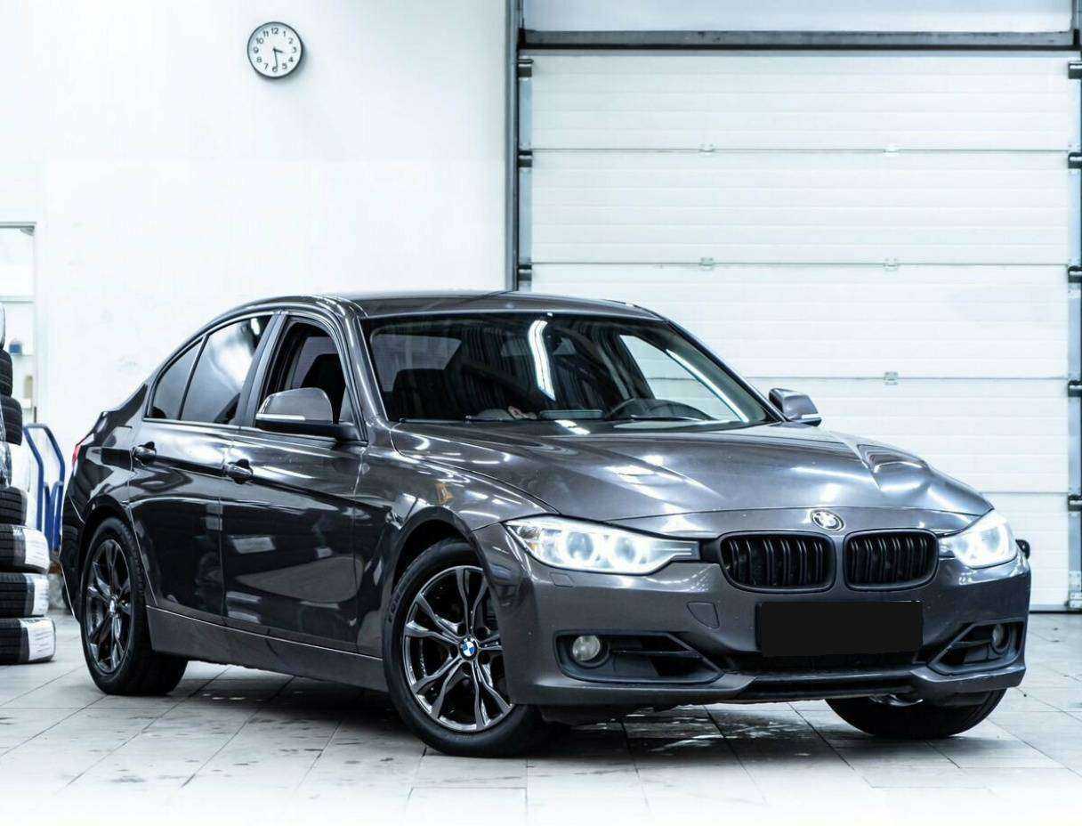 BMW 3 серии 320i, 2014 - 217 000 км. | Фото №2