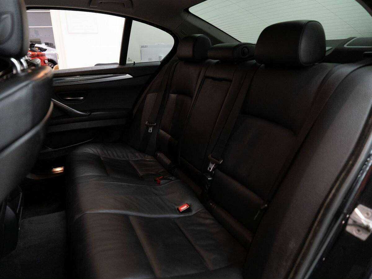 BMW 5 серии 525d xDrive, 2012 Фото №7