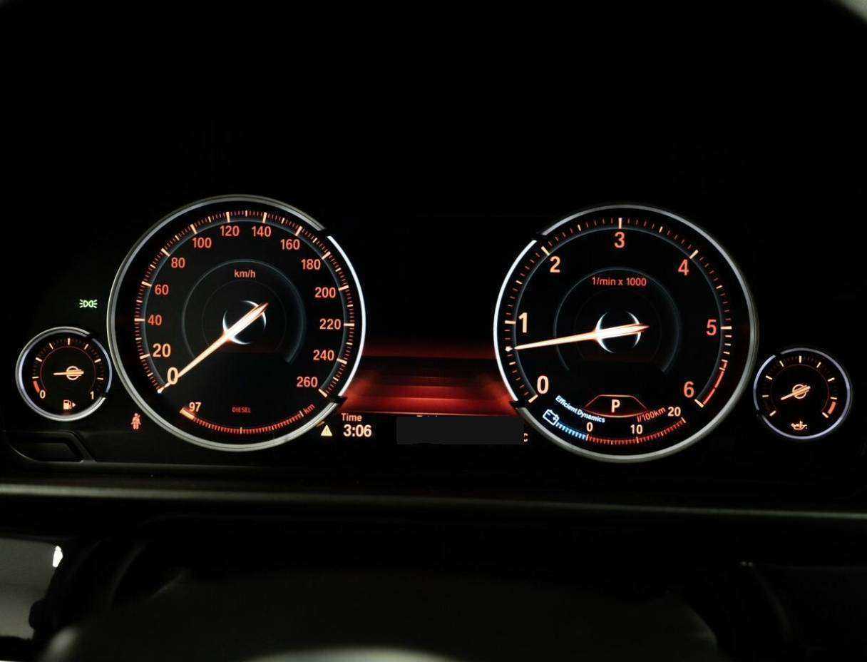 BMW 5 серии 530d xDrive, 2013 Фото №13