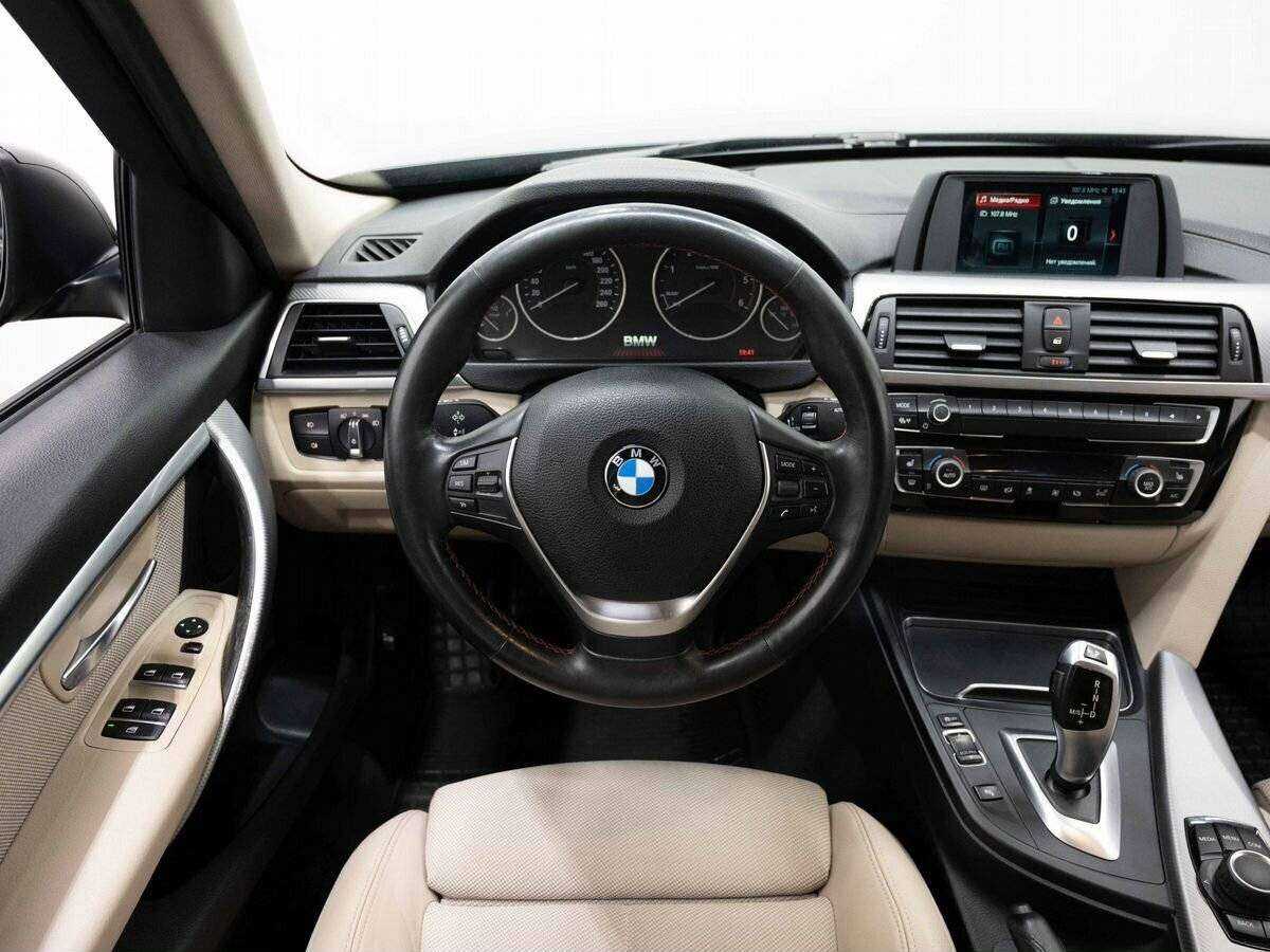 BMW 3 серии 320d xDrive, 2018 Фото №14