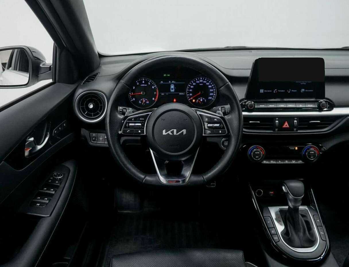 Kia Cerato, 2022 Фото №9