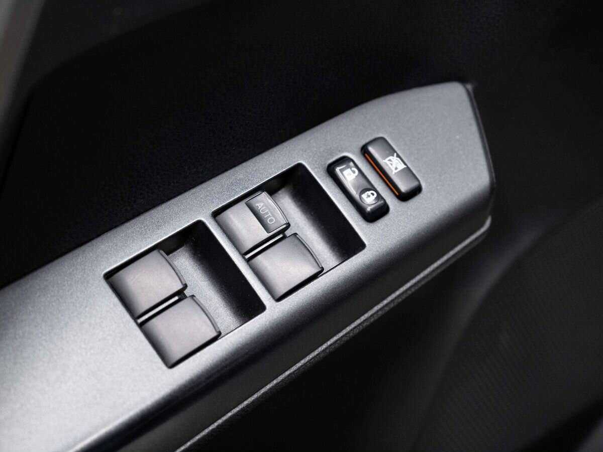 Toyota RAV4, 2019 Фото №20