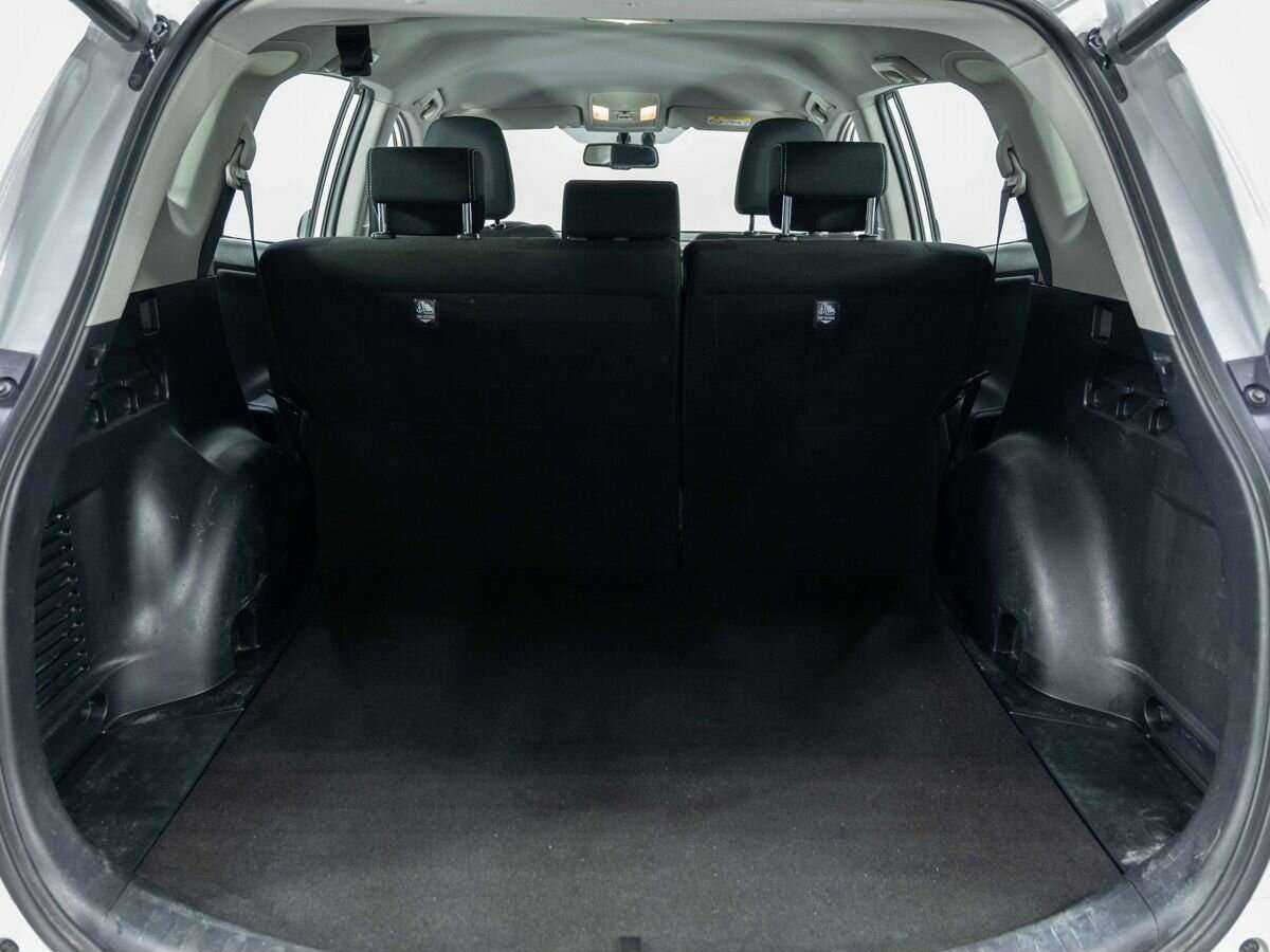 Toyota RAV4, 2019 Фото №24