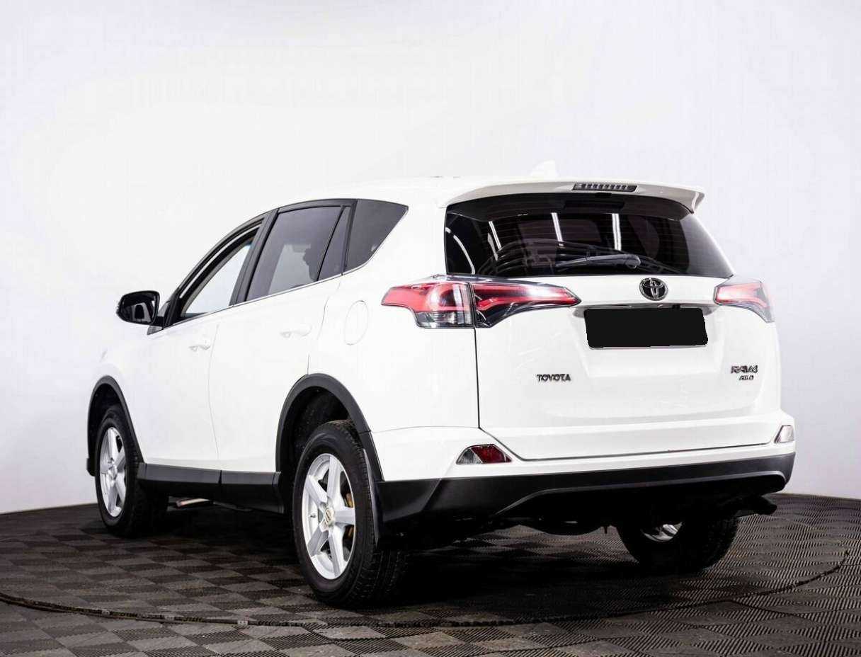 Toyota RAV4, 2017 - 67 000 км. | Фото №4