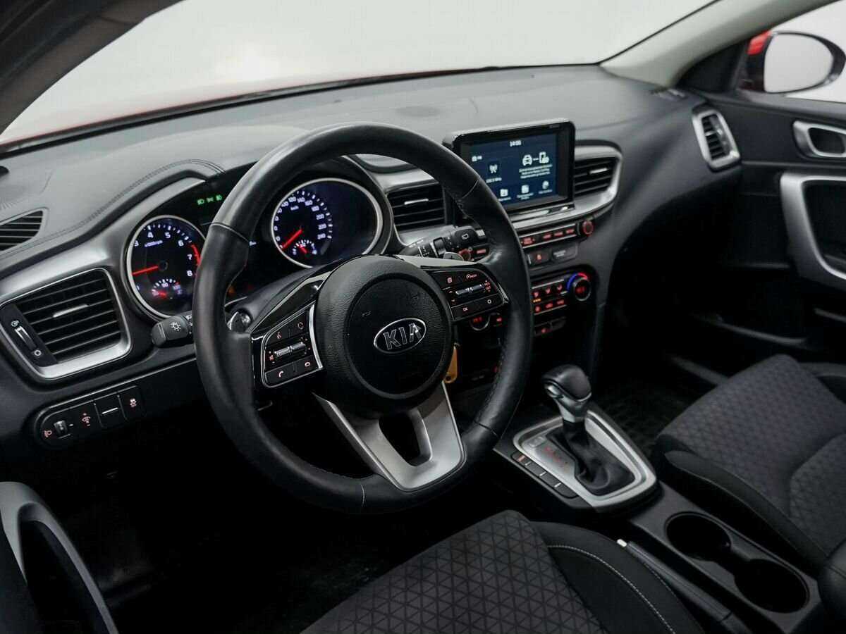Kia Ceed, 2018 Фото №13