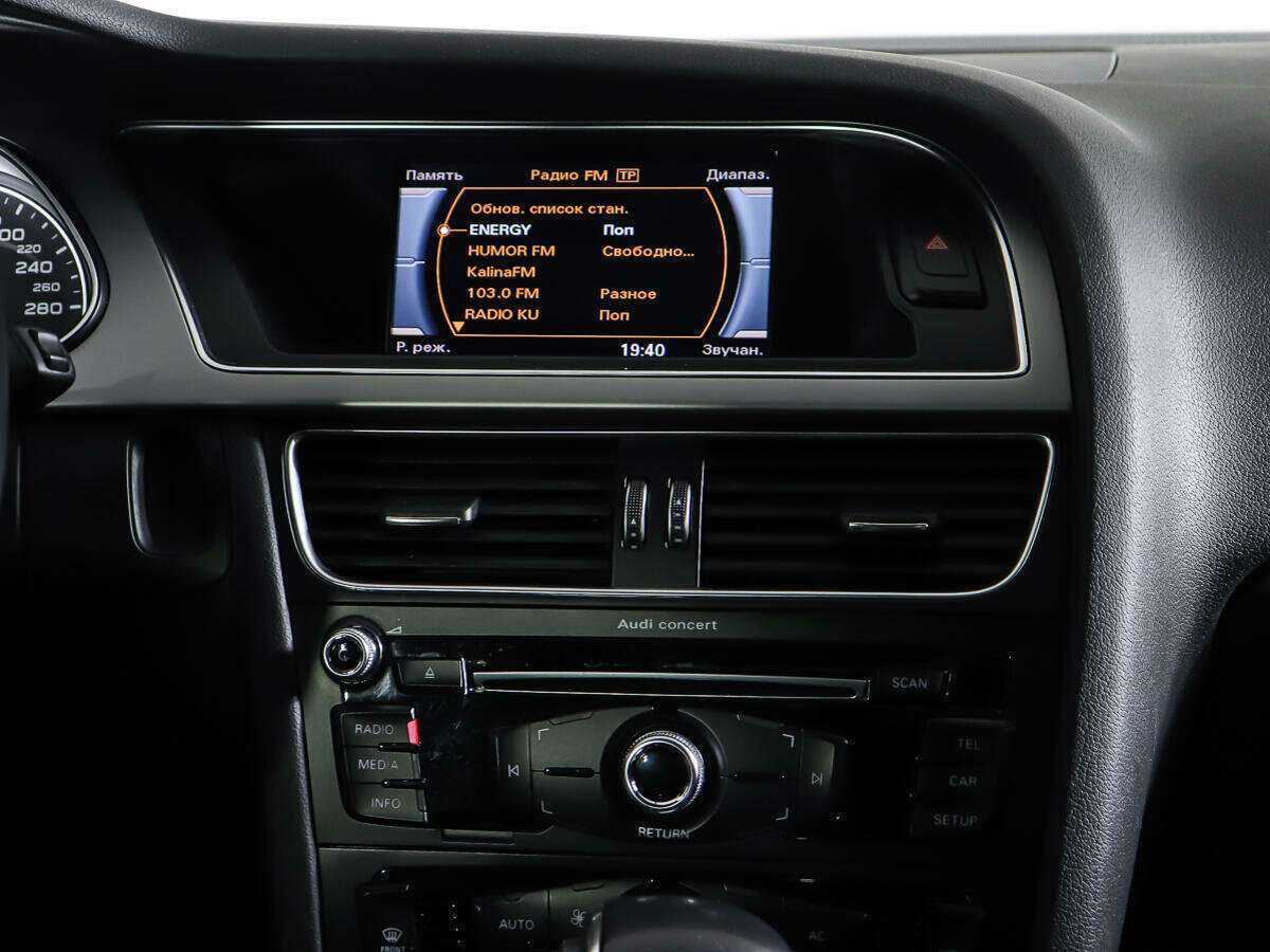 Audi A4, 2014 Фото №14