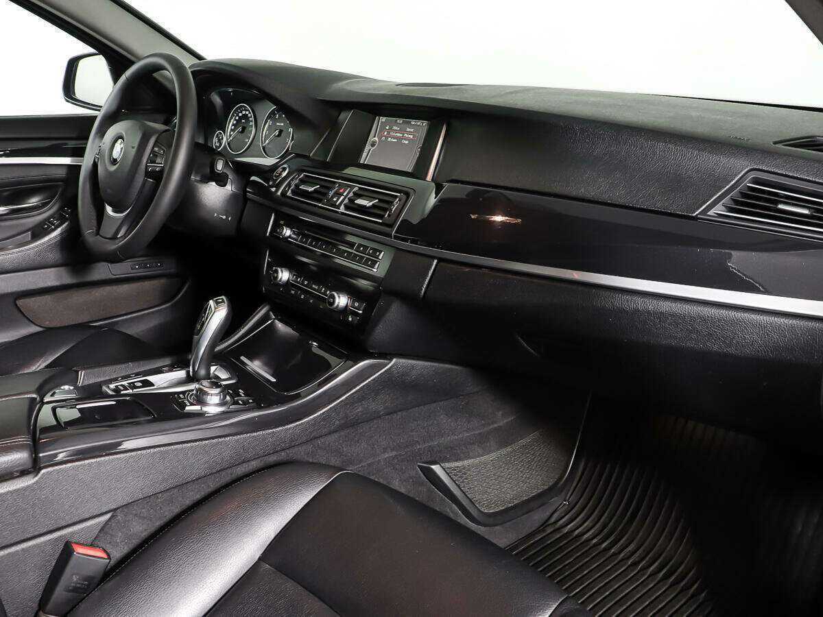 BMW 5 серии 528i xDrive, 2013 Фото №9