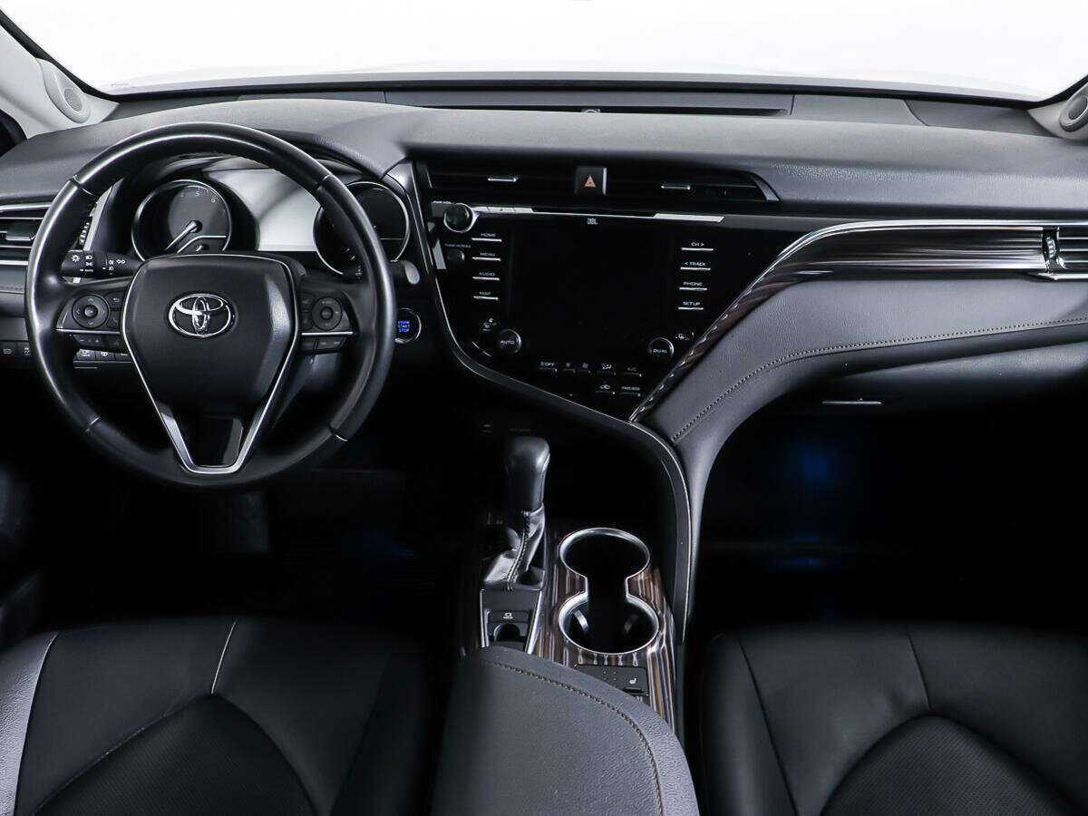 Toyota Camry, 2019 Фото №11