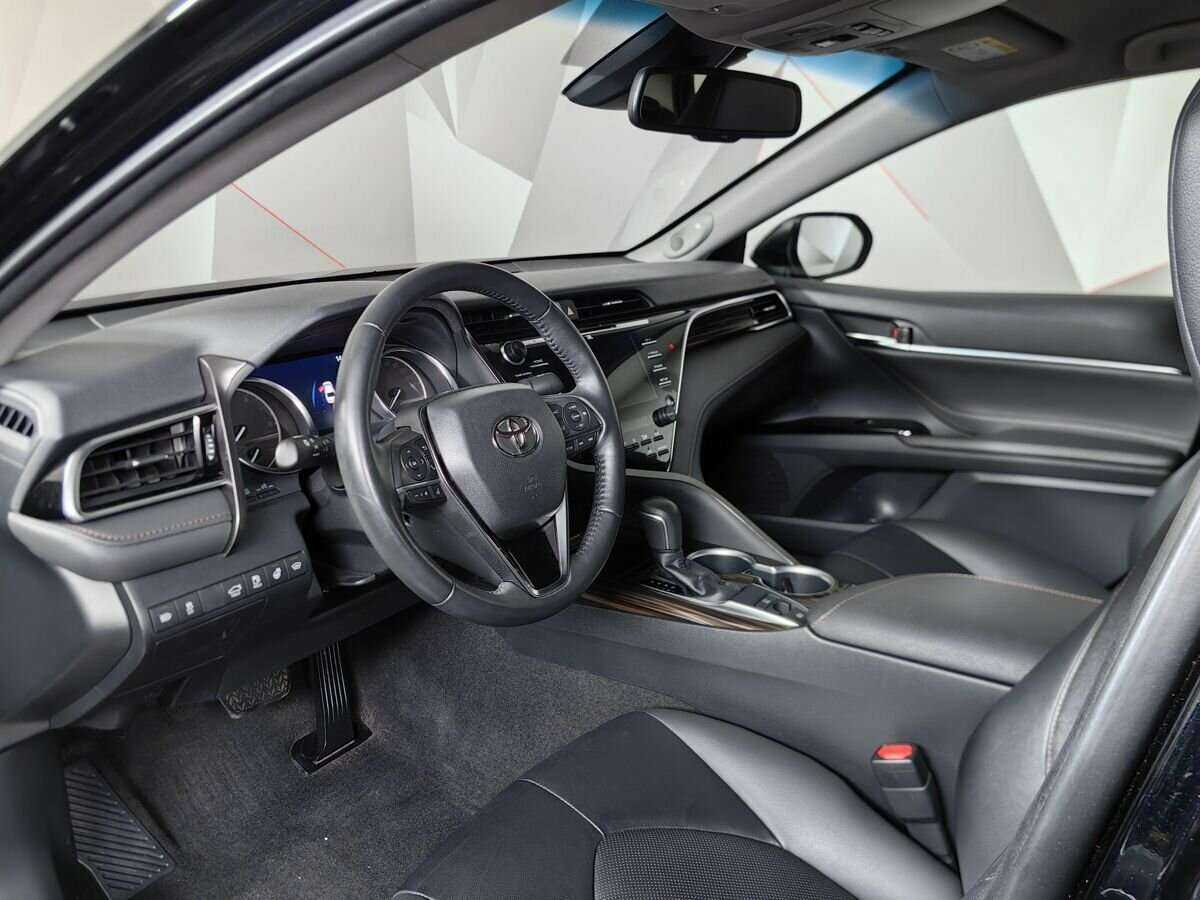 Toyota Camry, 2020 Фото №13