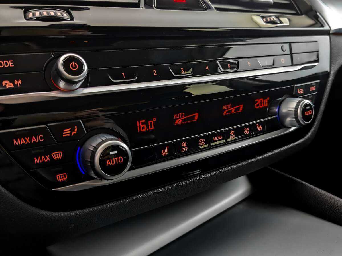 BMW 5 серии 520i, 2018 Фото №21