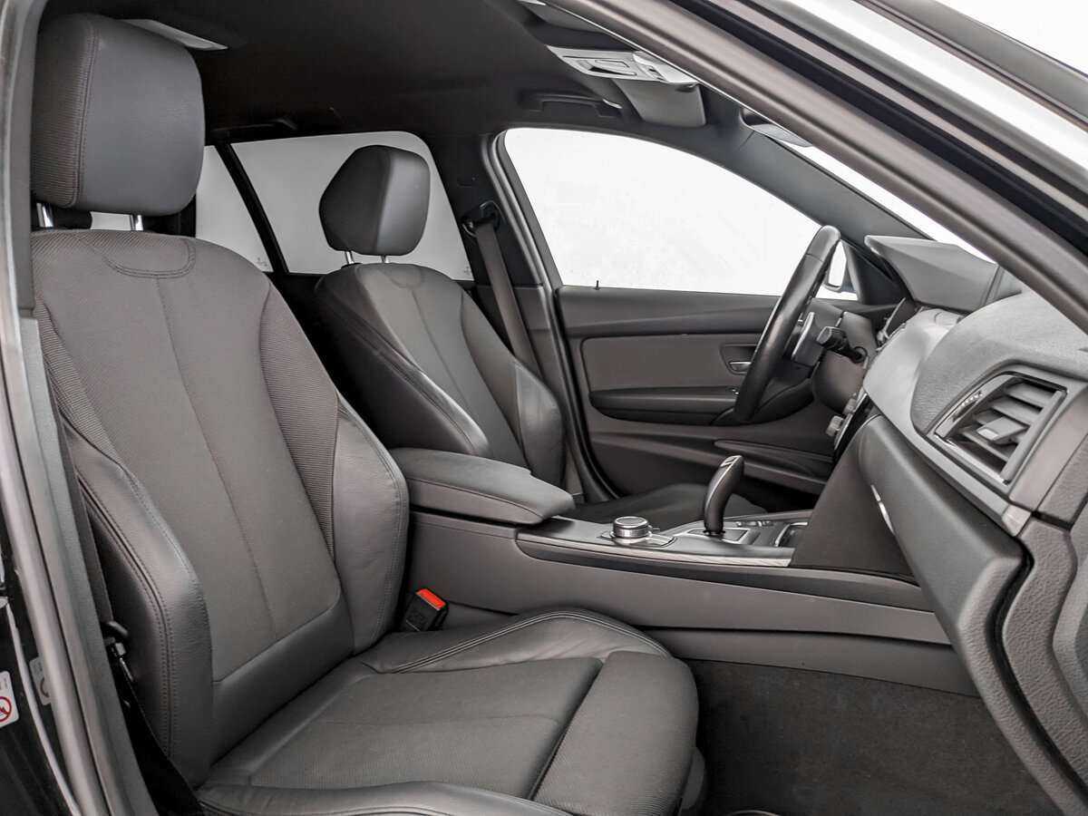 BMW 3 серии 320d xDrive, 2019 Фото №17