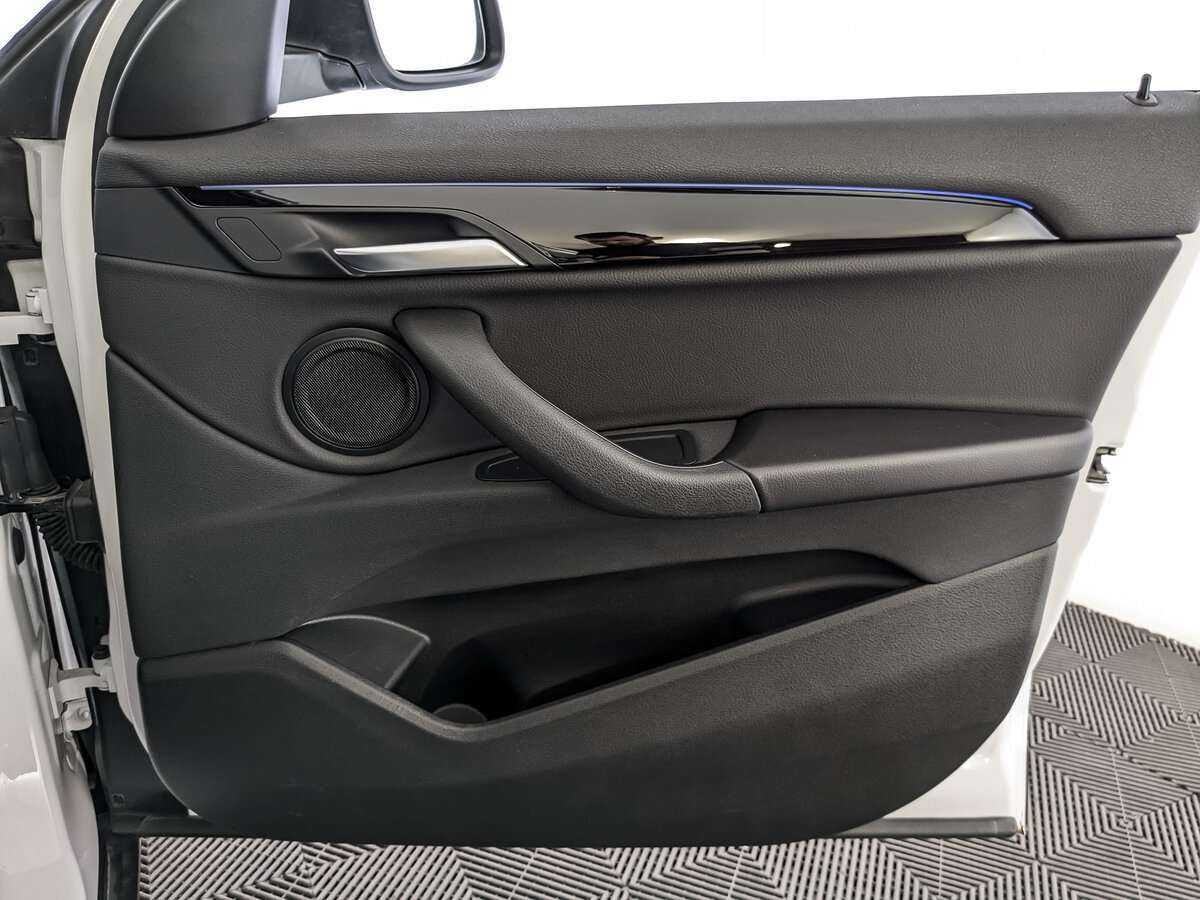 BMW X2 sDrive18i, 2020 Фото №21