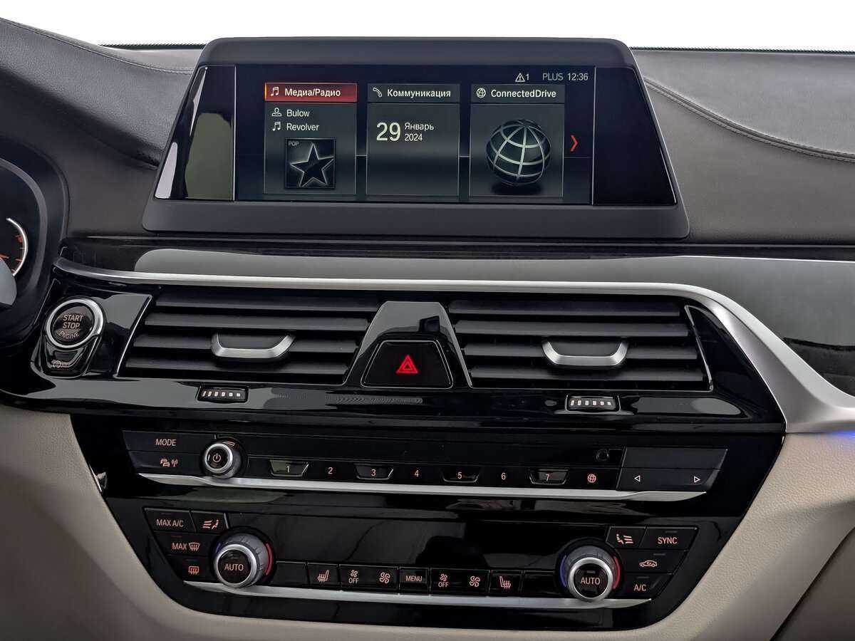 BMW 5 серии 520i, 2017 Фото №13