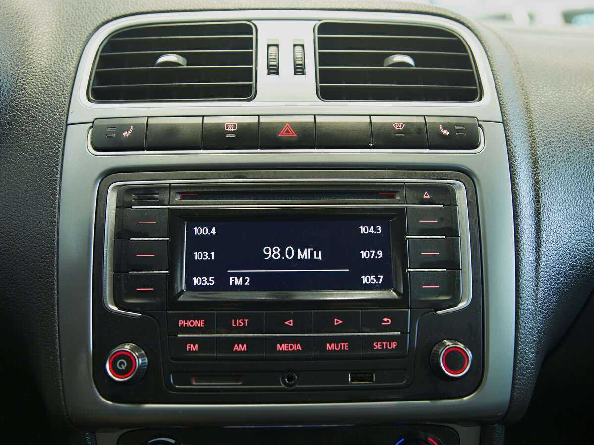 Volkswagen Polo, 2016 Фото №6