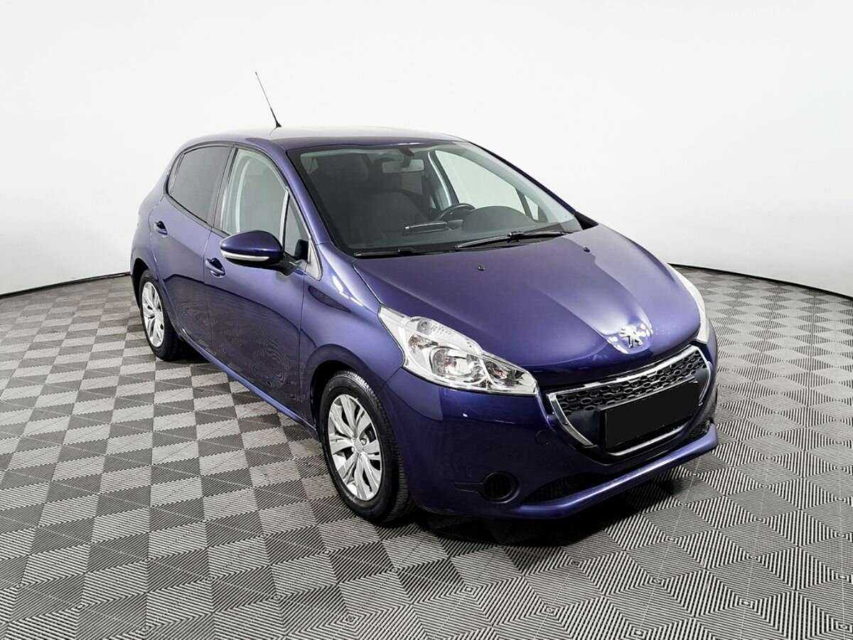Peugeot 208, 2013 Фото №3