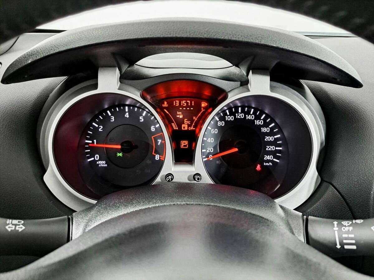 Nissan Juke, 2013 Фото №11