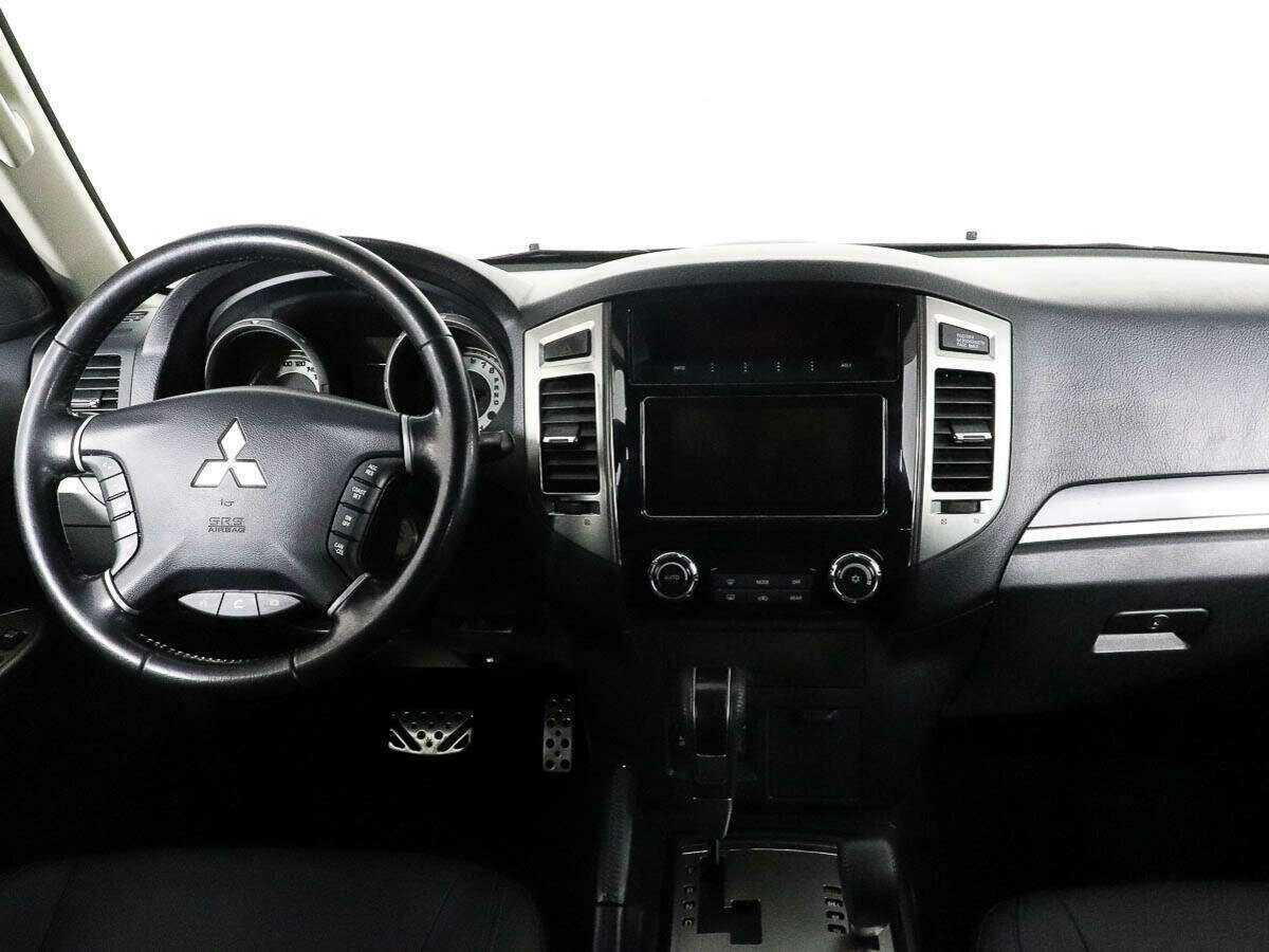 Mitsubishi Pajero, 2018 - 150 231 км. | Фото №8