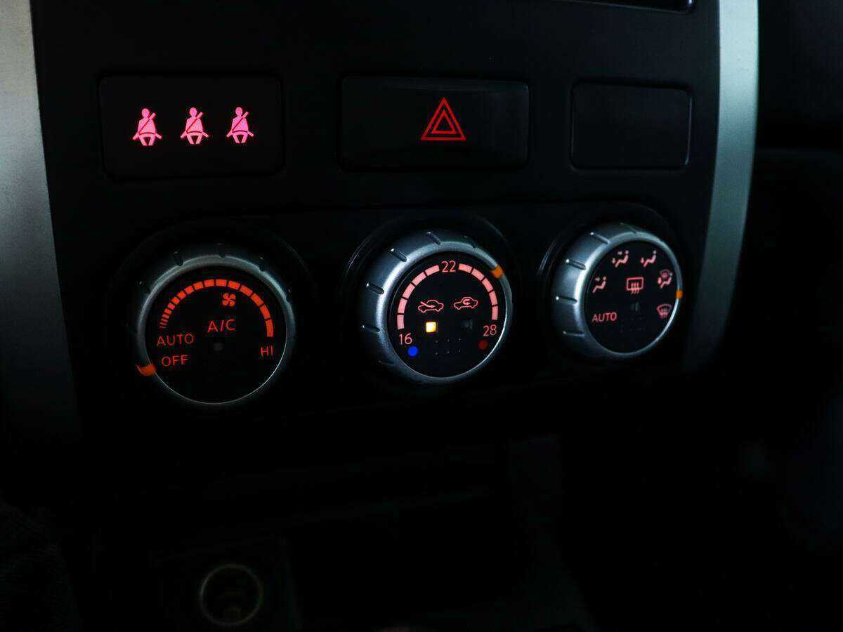 Nissan X-Trail, 2013 Фото №14