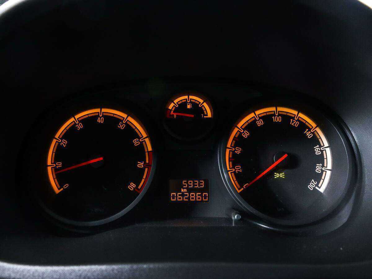 Opel Corsa, 2012 Фото №9