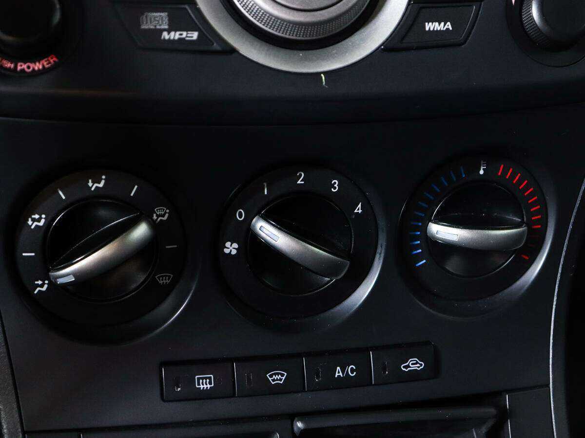 Mazda 3, 2012 Фото №17