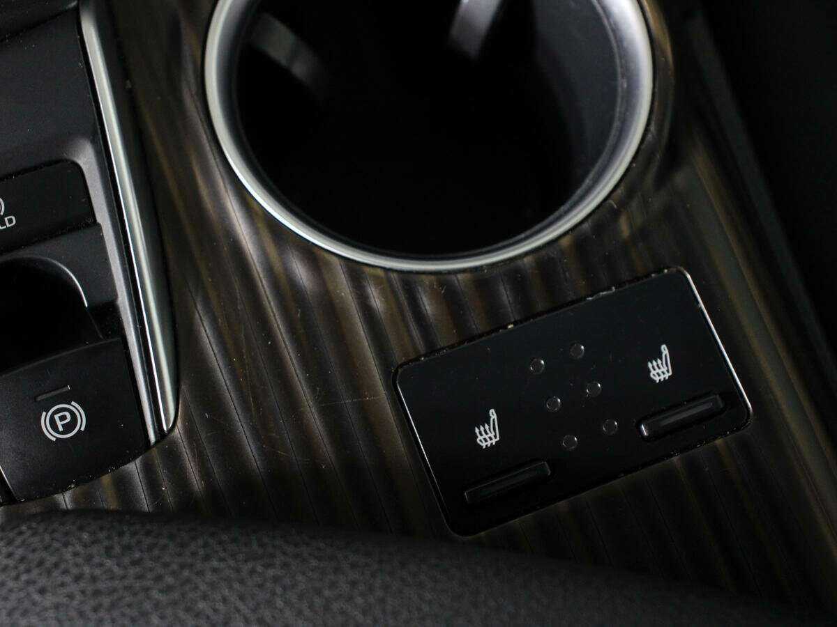 Toyota Camry, 2018 Фото №17