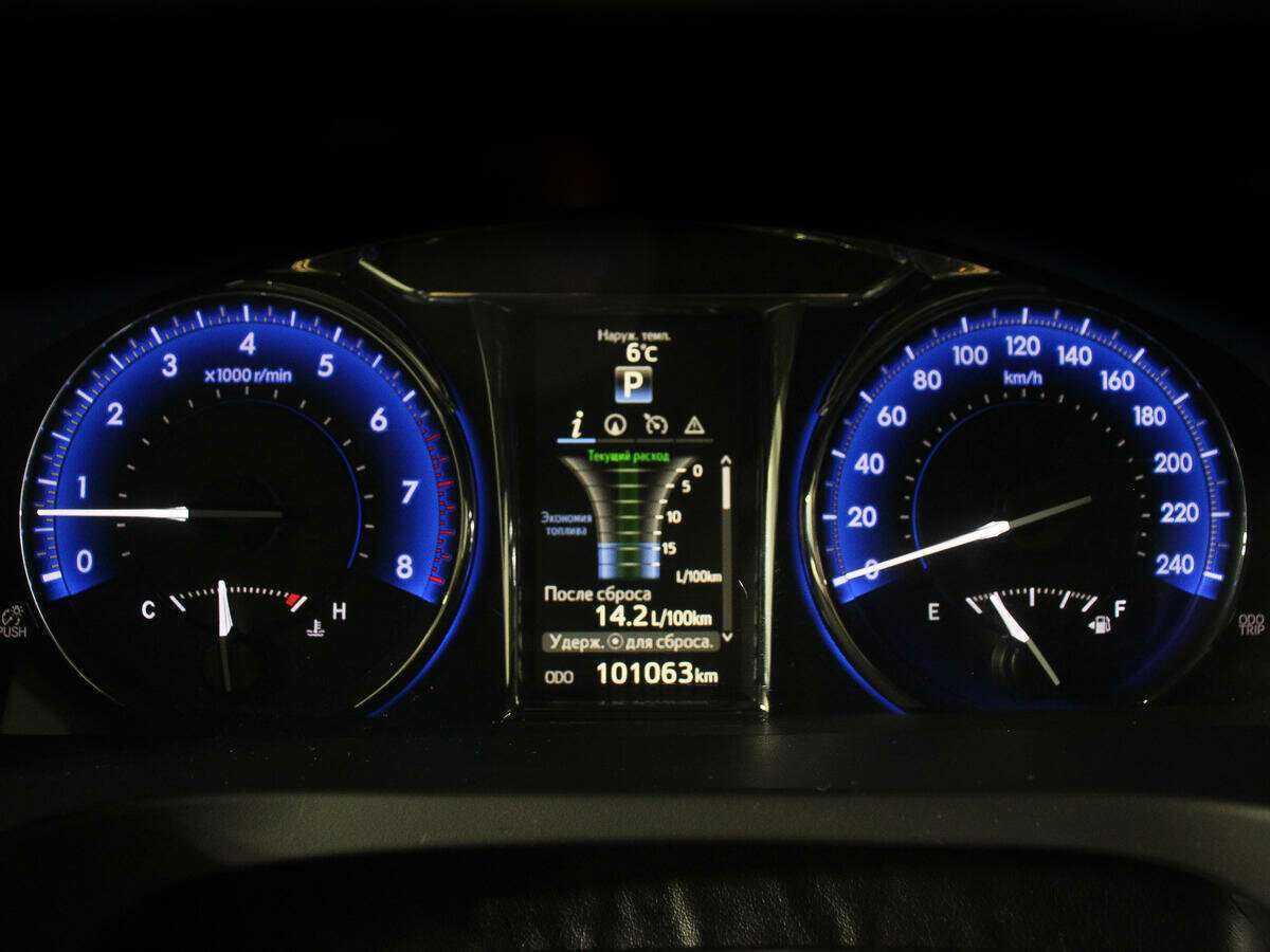 Toyota Camry, 2018 Фото №11