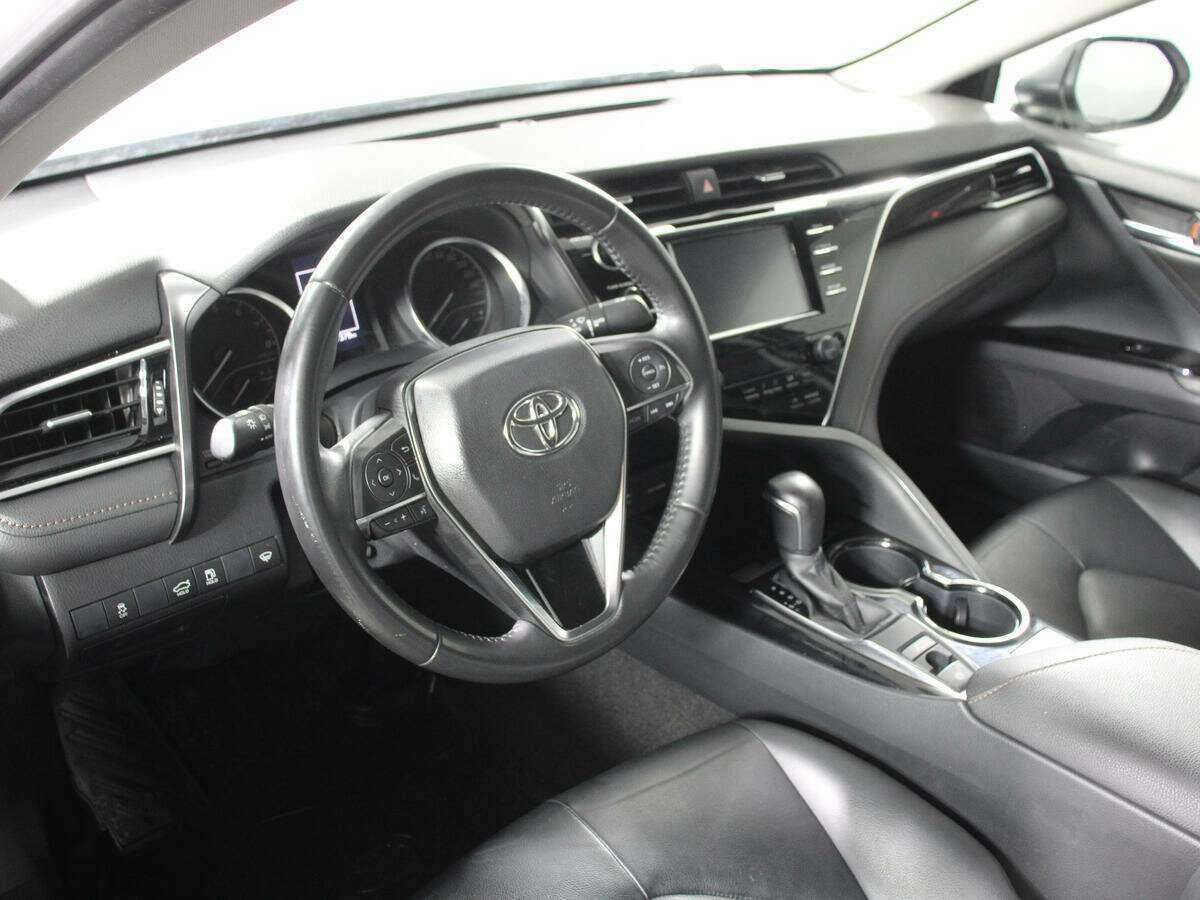 Toyota Camry, 2020 Фото №14