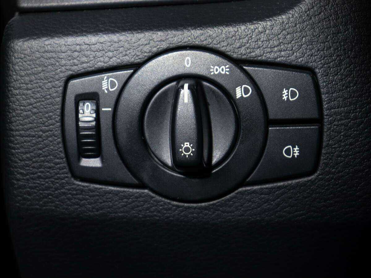 BMW X1 18i, 2012 Фото №14