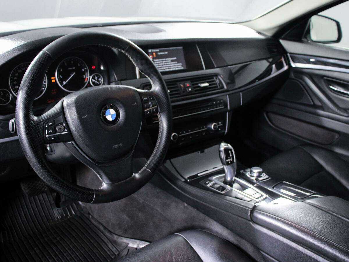 BMW 5 серии 528i xDrive, 2013 Фото №8