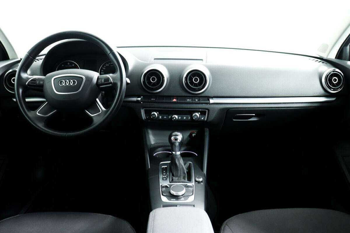 Audi A3, 2015 Фото №11
