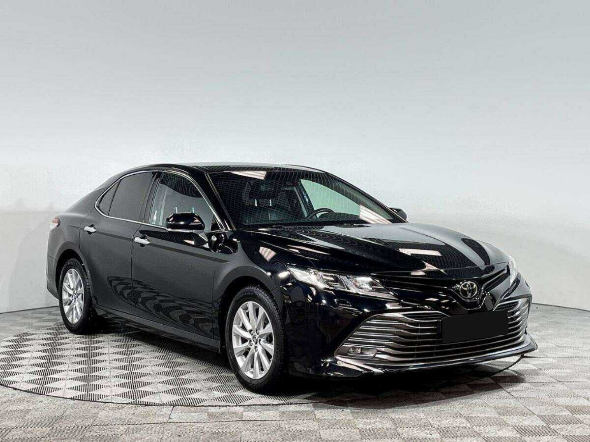Toyota Camry, 2018 - 85 390 км. | Фото №2