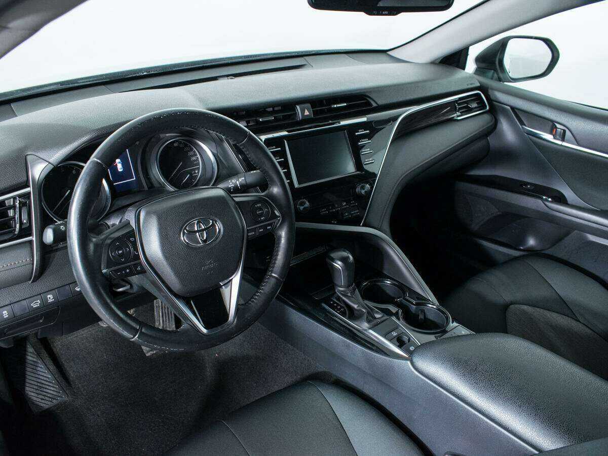 Toyota Camry, 2020 Фото №13