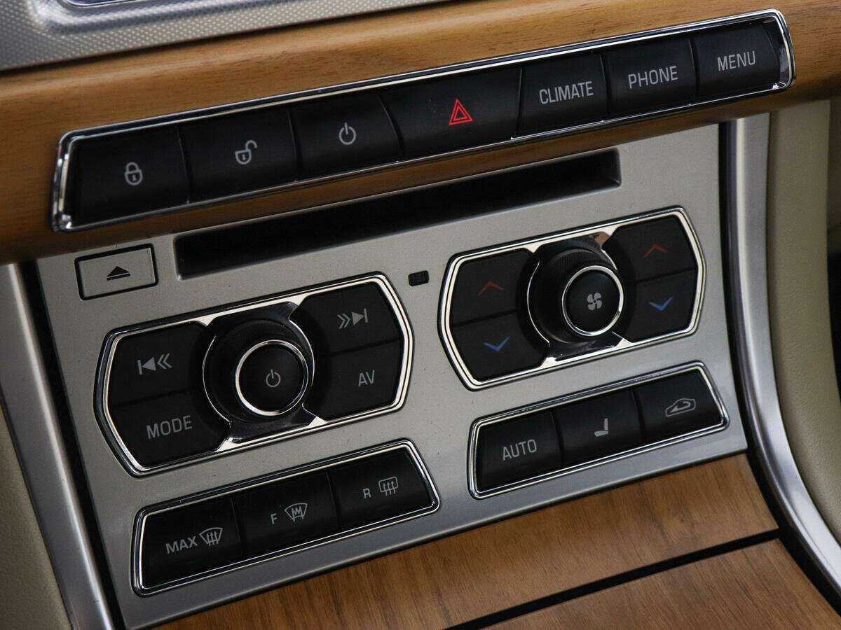 Jaguar XF, 2014 Фото №14