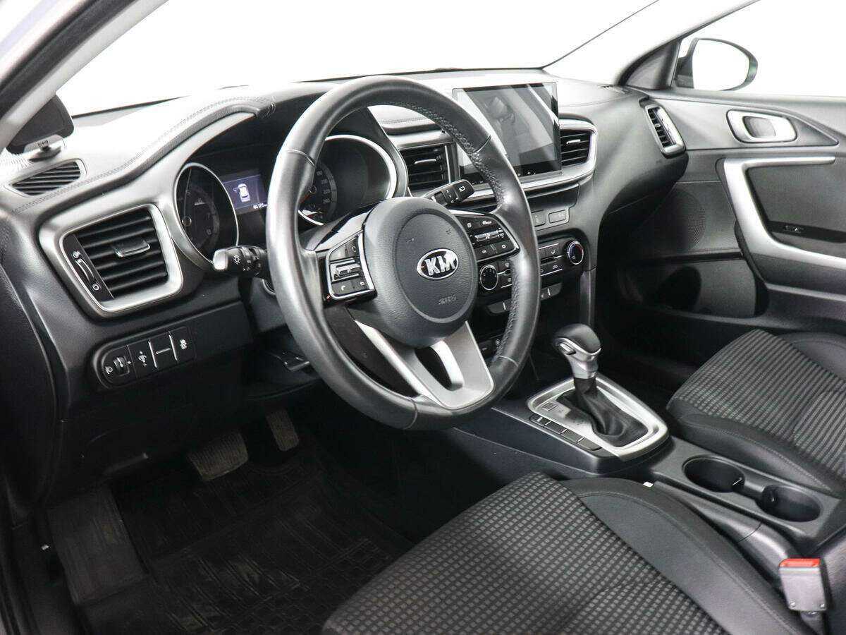 Kia Ceed, 2019 Фото №8