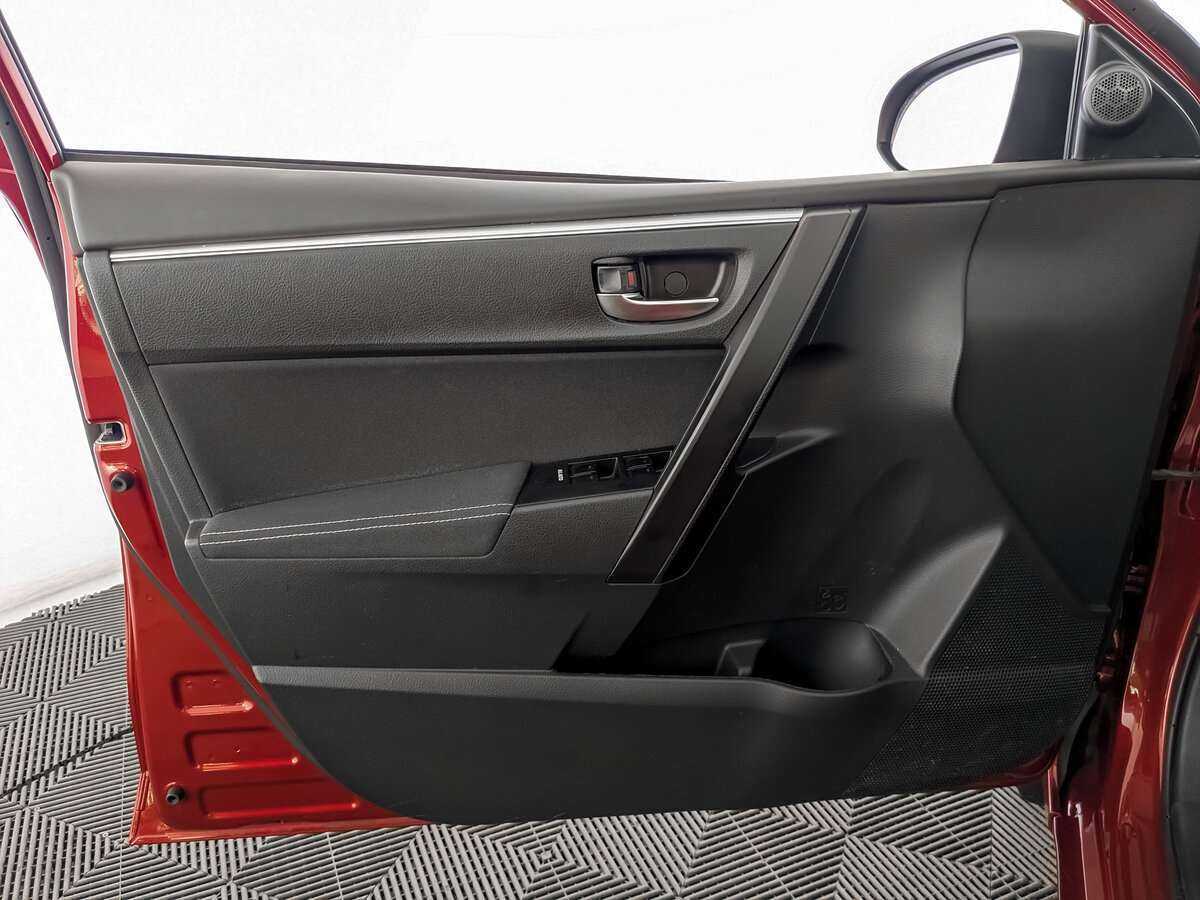 Toyota Corolla, 2018 Фото №18