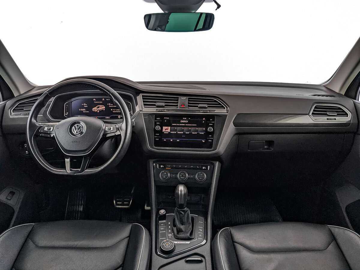 Volkswagen Tiguan, 2020 Фото №10