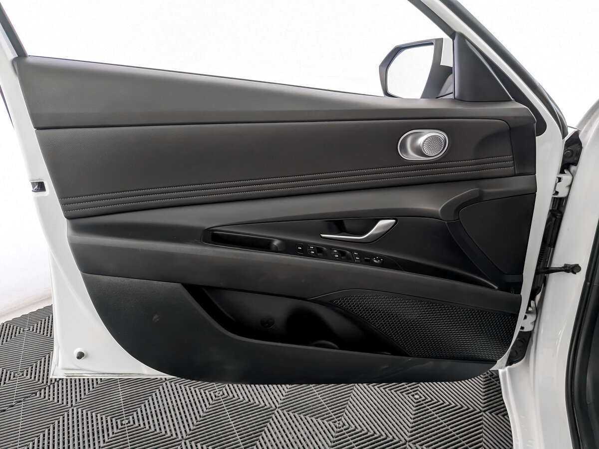 Hyundai Elantra, 2022 Фото №19