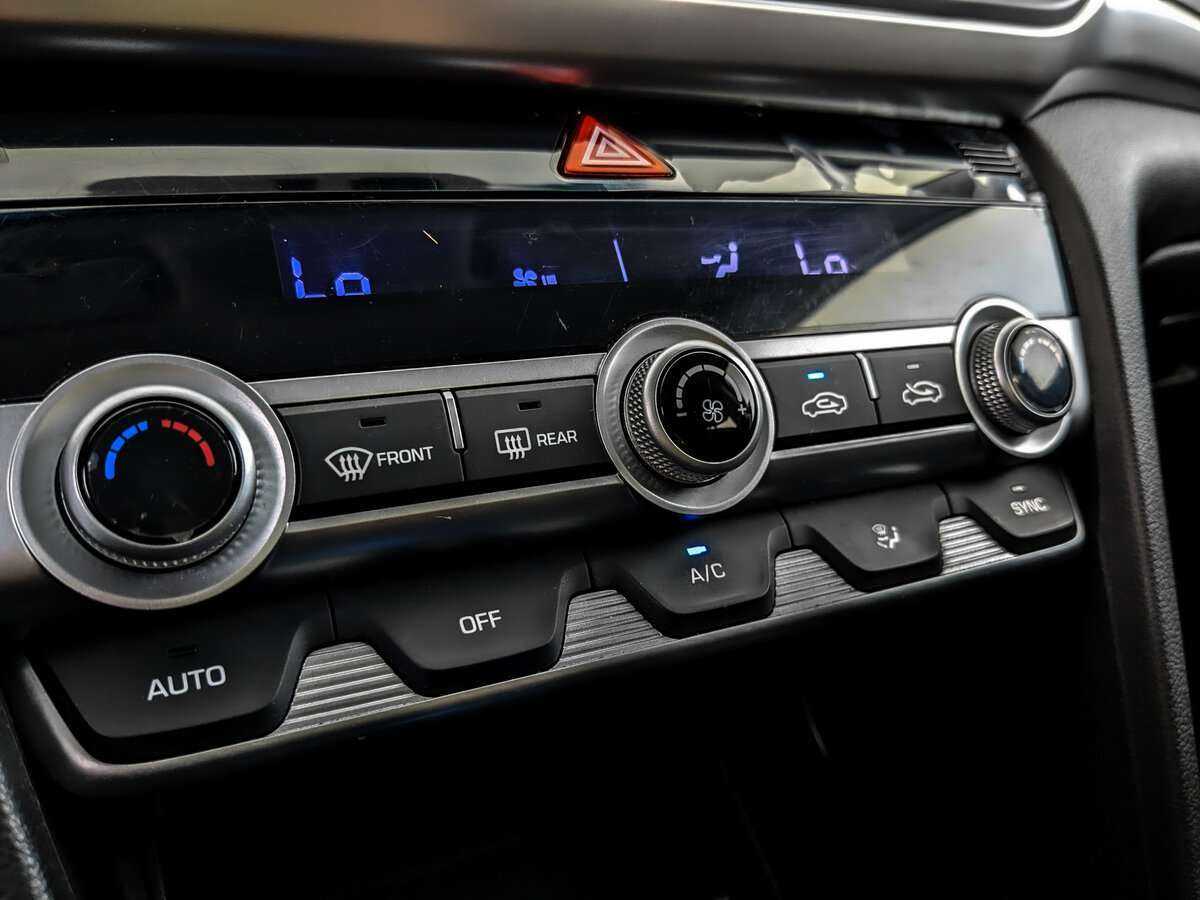 Hyundai Elantra, 2020 Фото №21