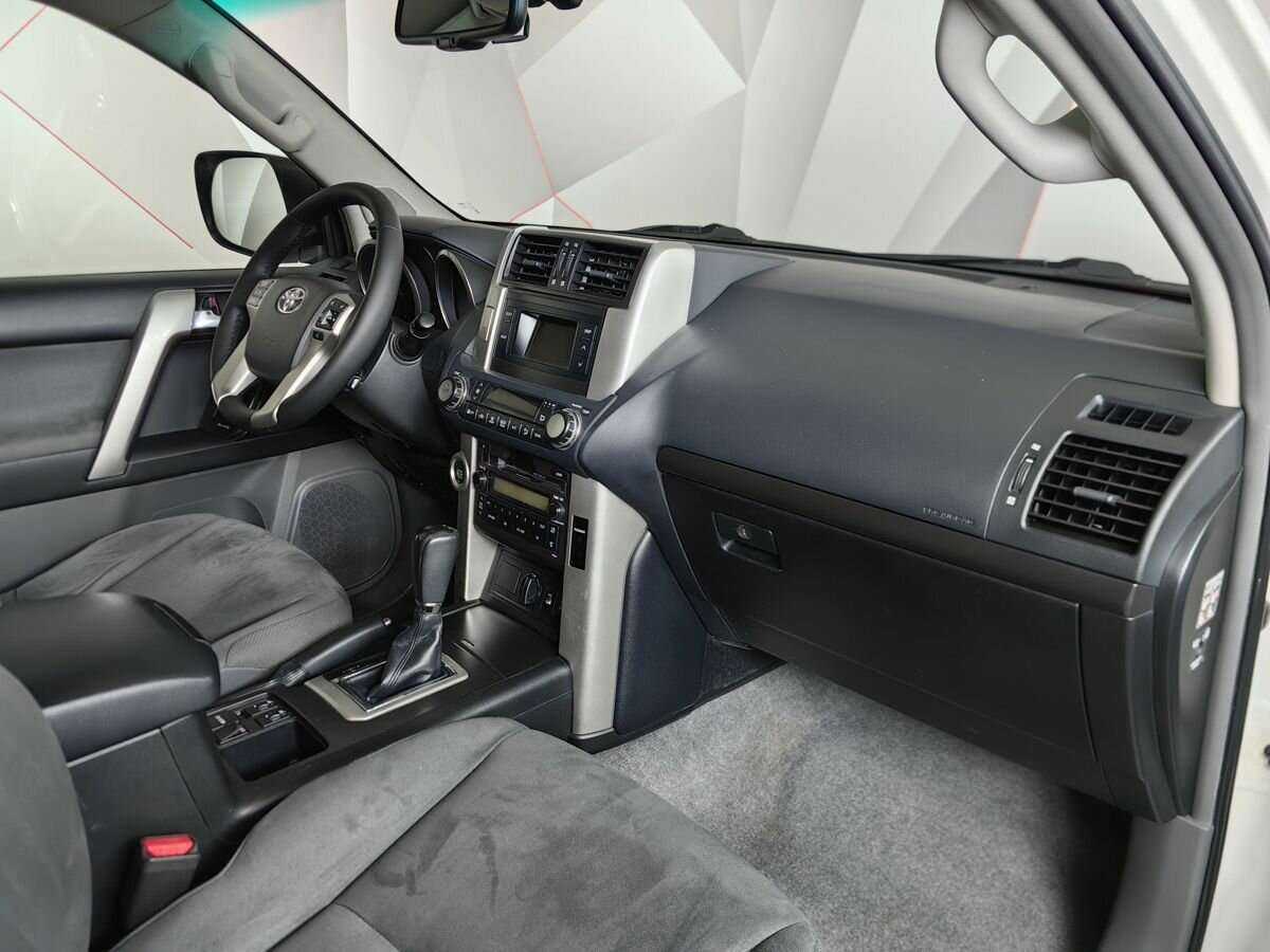 Toyota Land Cruiser Prado, 2012 Фото №9