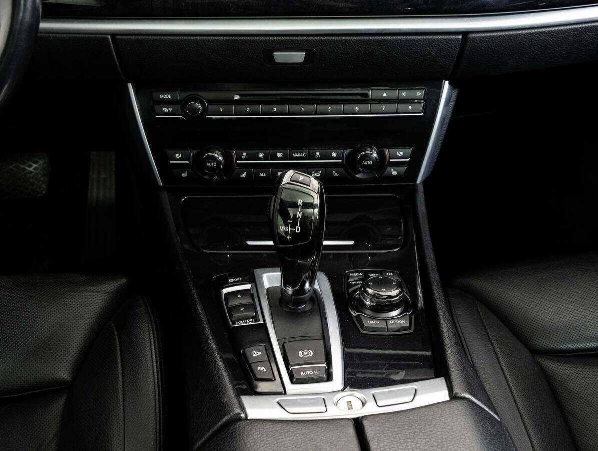 BMW 5 серии Gran Turismo 530d xDrive, 2012 Фото №15