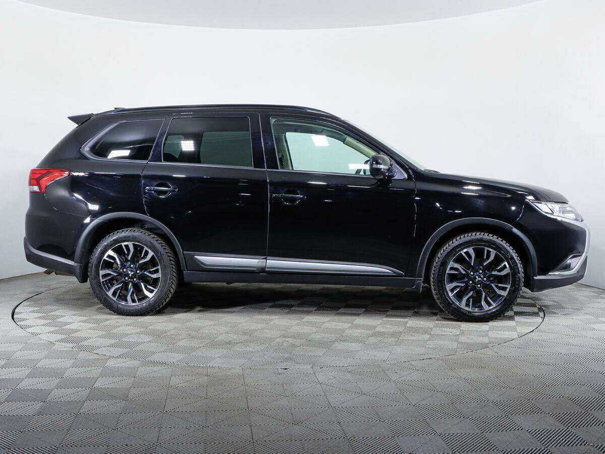 Mitsubishi Outlander, 2021 Фото №4