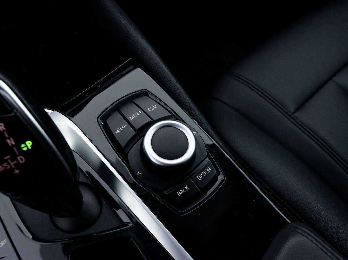 BMW 5 серии 520d, 2019 Фото №14