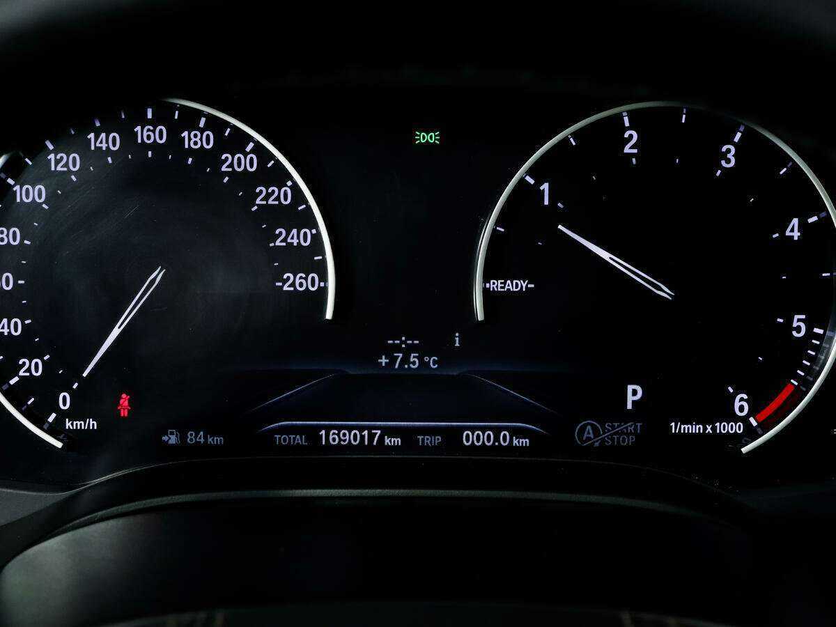 BMW 5 серии 520d, 2019 Фото №19