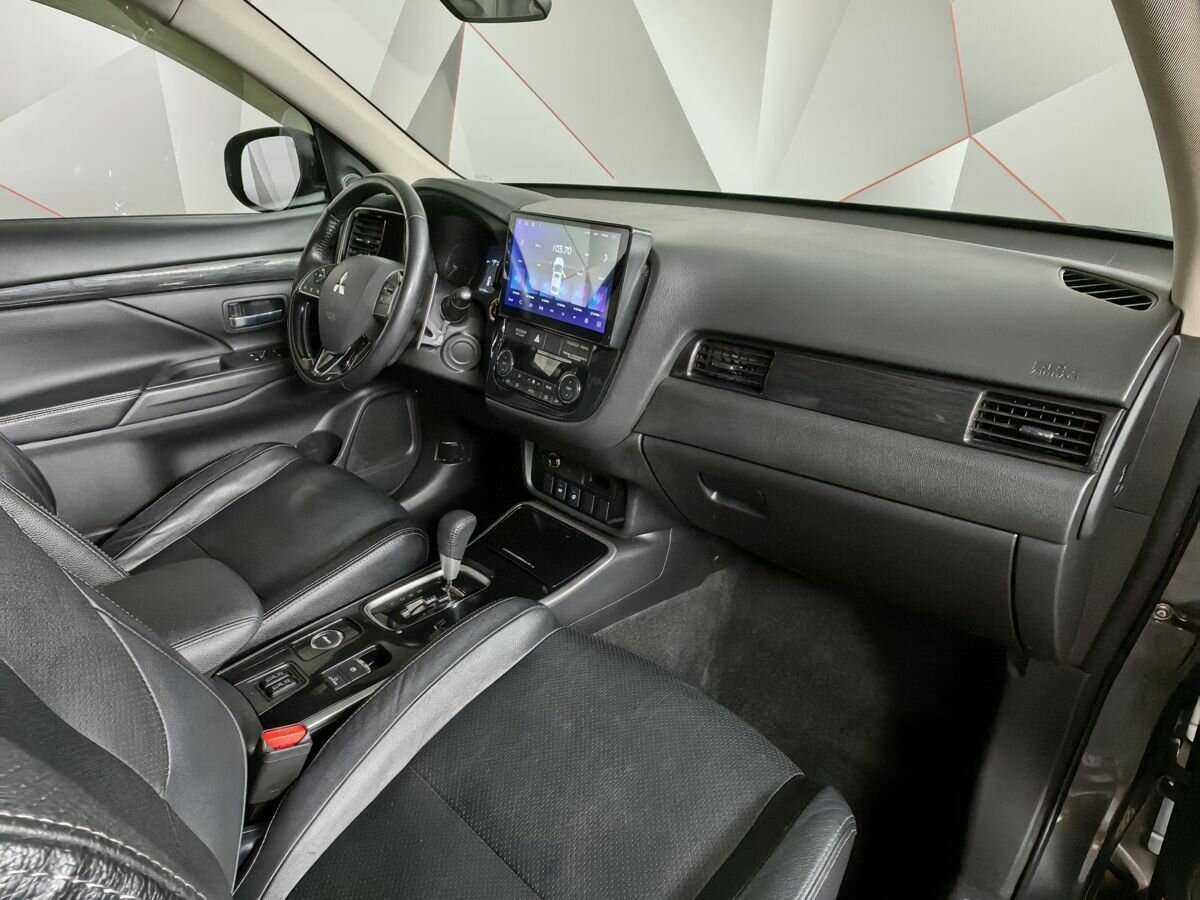 Mitsubishi Outlander, 2017 Фото №9