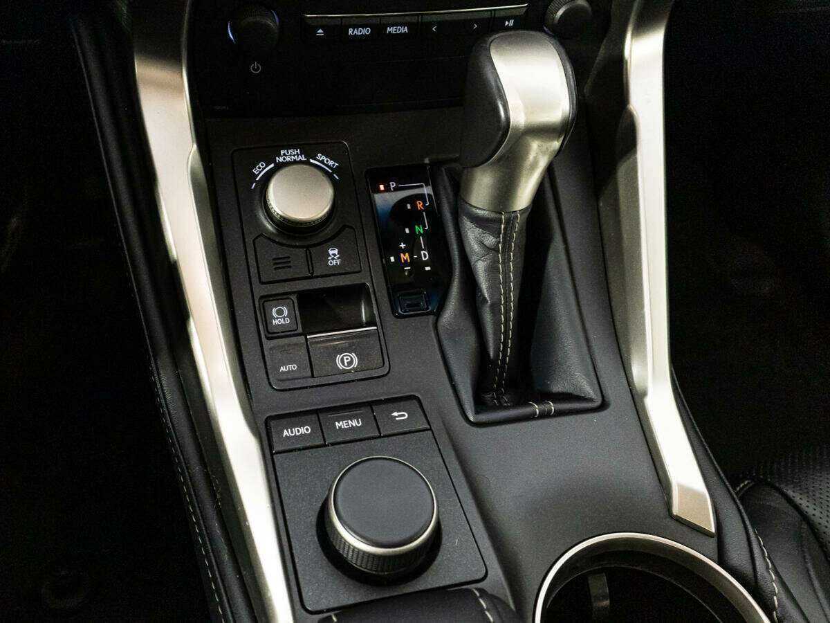 Lexus NX 200t, 2015 Фото №19