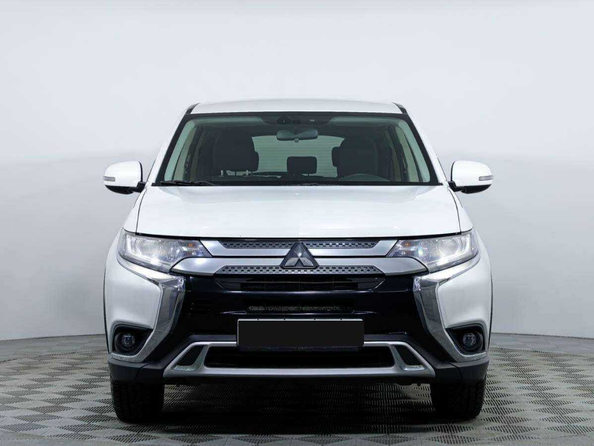 Mitsubishi Outlander, 2018 - 94 398 км. | Фото №2