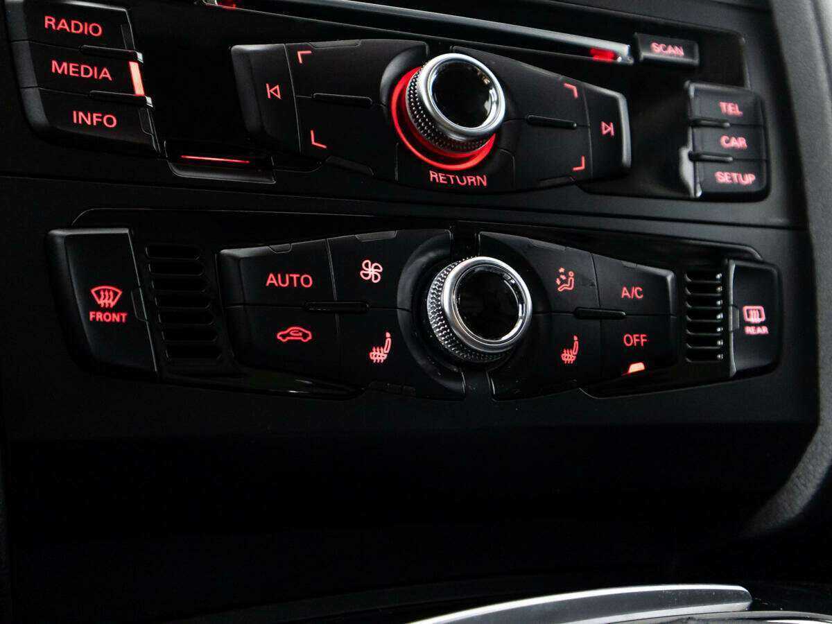 Audi A4, 2015 Фото №16