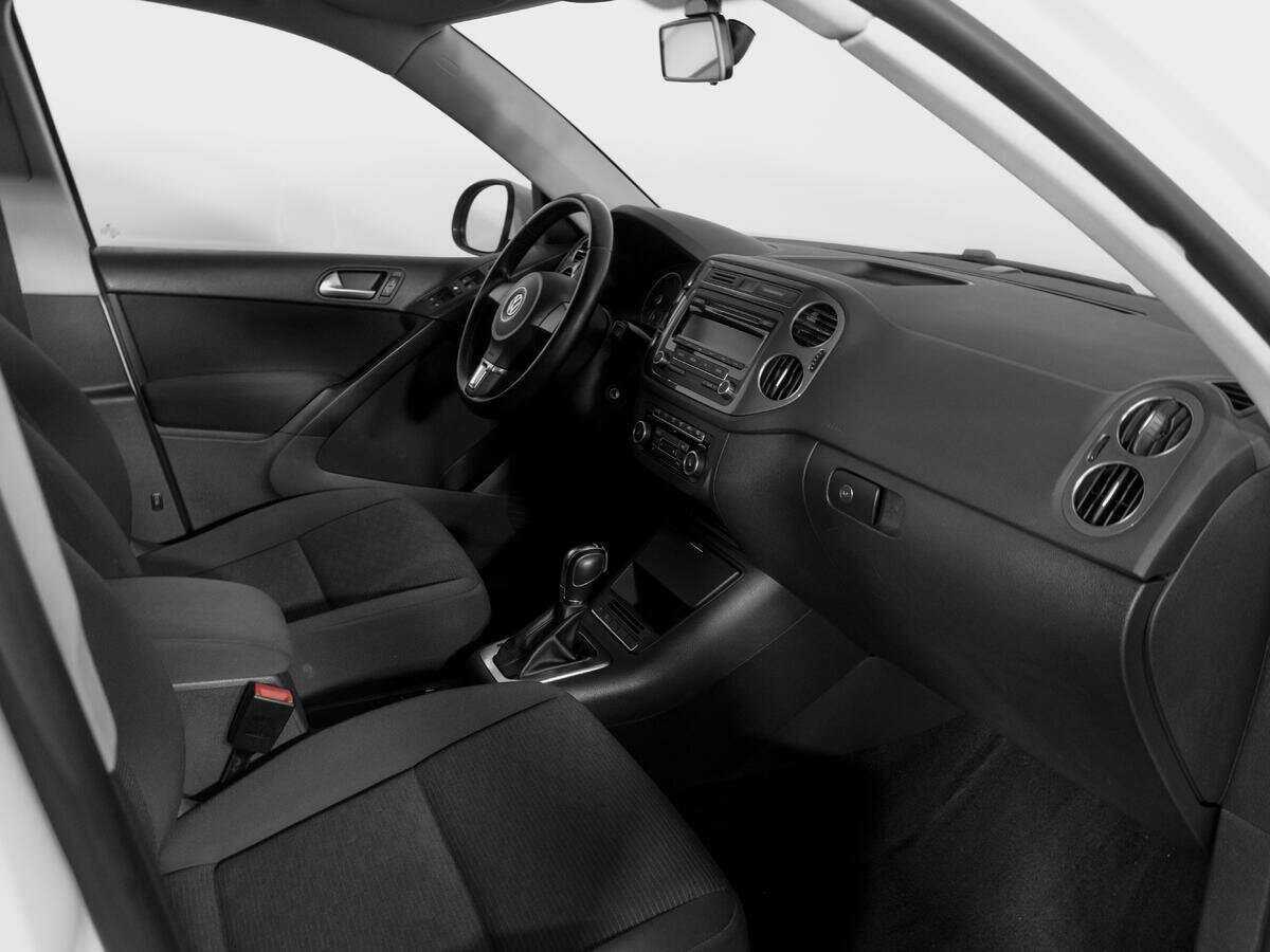 Volkswagen Tiguan, 2012 Фото №9