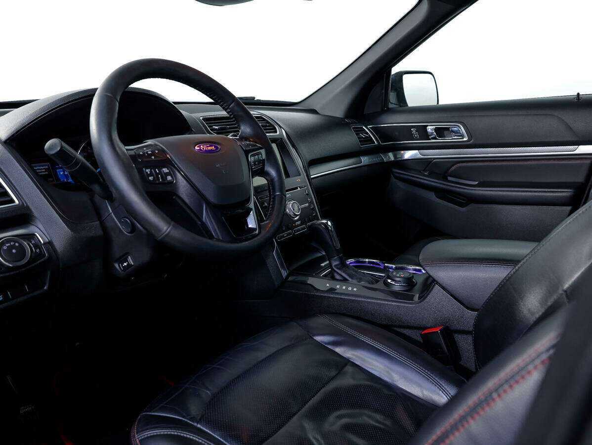 Ford Explorer, 2015 Фото №11