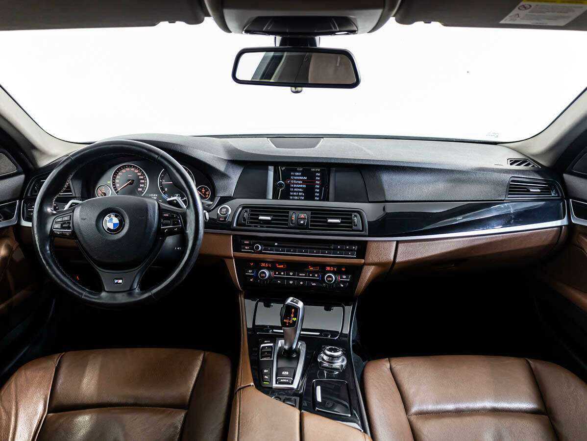 BMW 5 серии 525d xDrive, 2012 Фото №9
